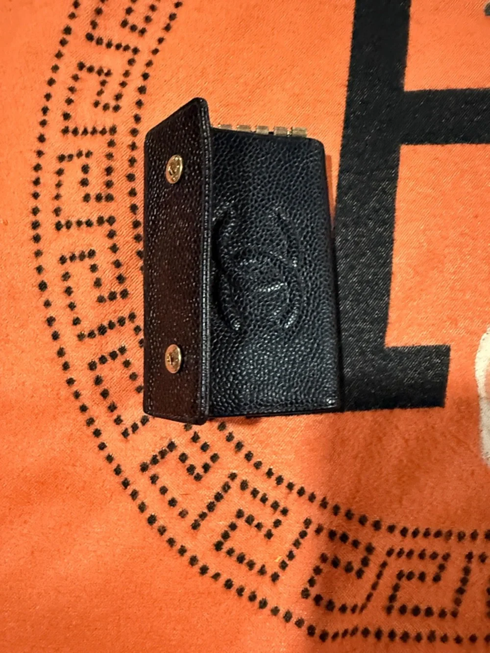 CHANEL Black Caviar Leather Key & Card Holder - Picture 8 of 8